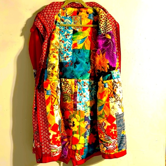 Johnny Was jacket with lots of printed designs. Detachable Hoddie NWOT - Picture 5 of 16